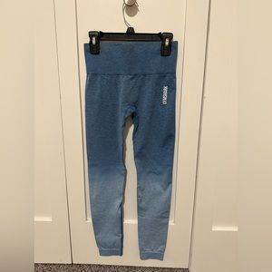 Gym shark leggings